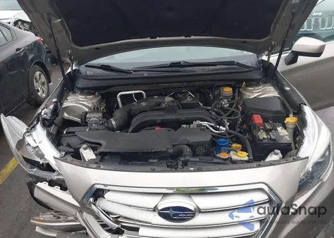 2017 Subaru Legacy 2.5I Premium из США, поврежденный, VIN 4S3BNAC66H3039637